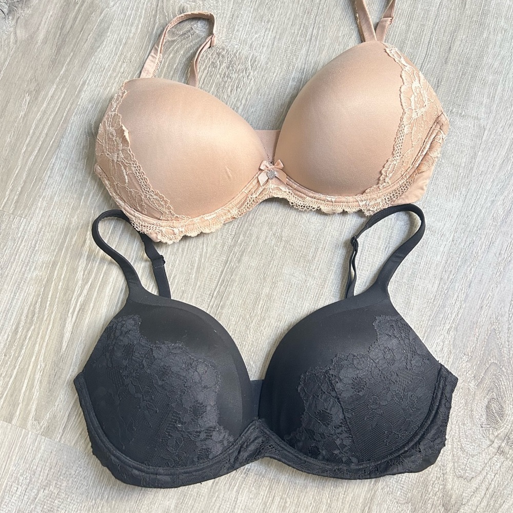 Pair of 36D wireless VS bras